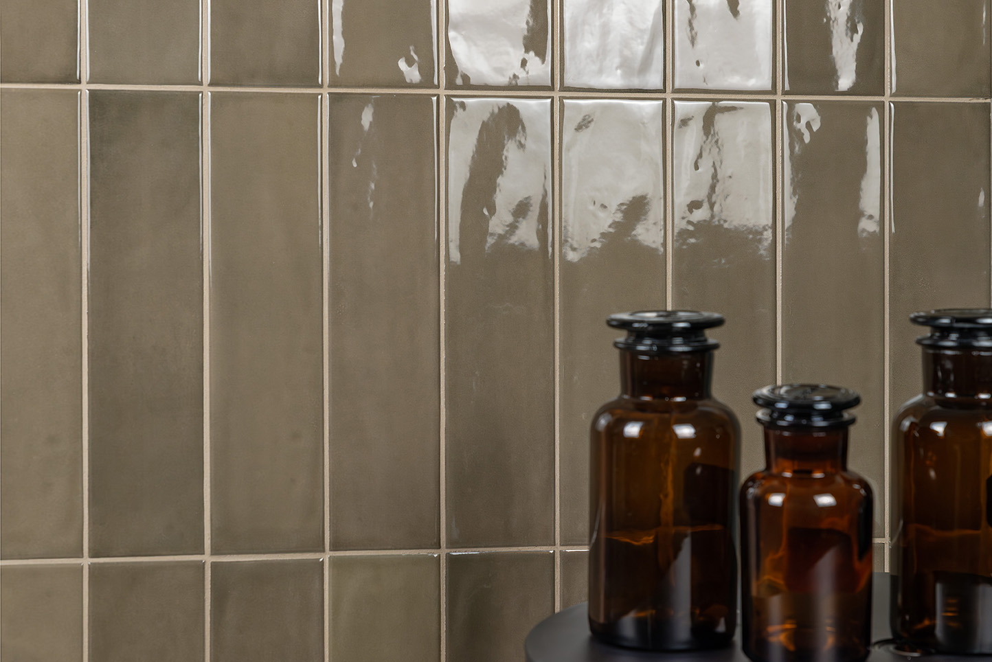 Colors Umber | Newker